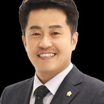 김보건