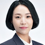 육은아