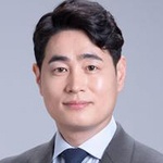 심창욱