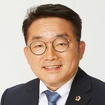 정무창