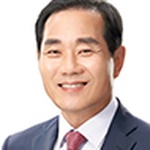 권중석
