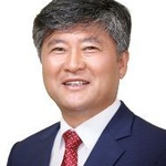 김동일