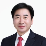 김영욱